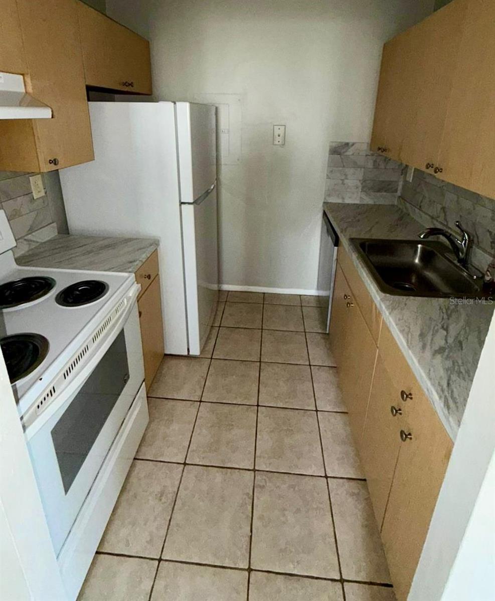 ST ANDREWS PALM BEACH CONDO 03 - Residential Lease