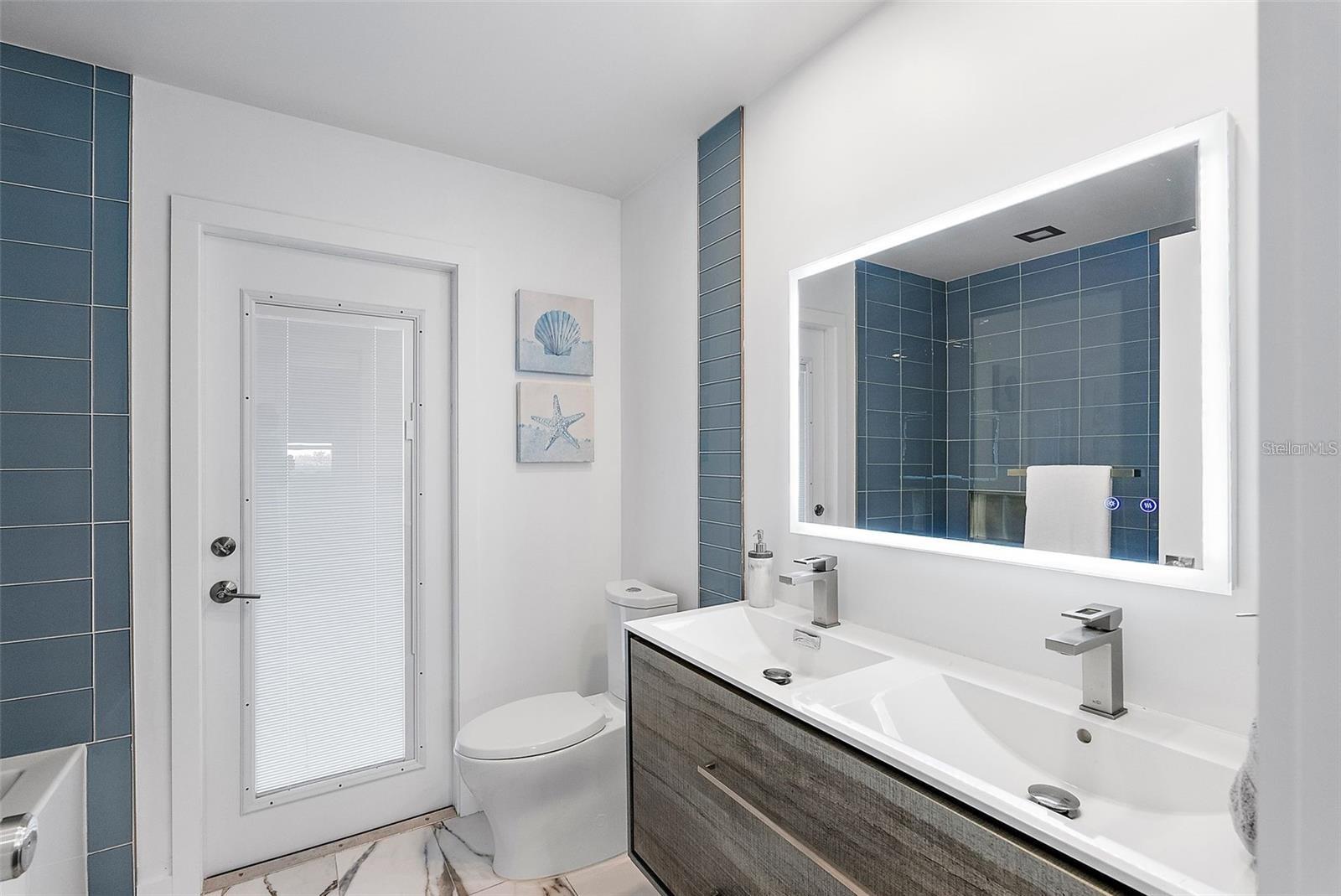 VENETIAN ISLES - Residential