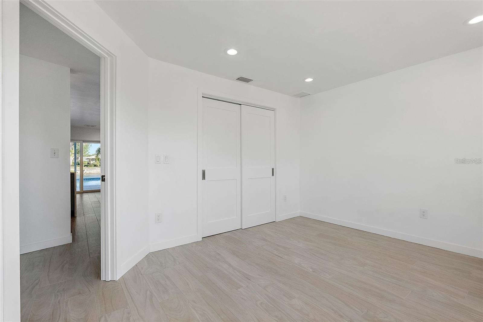 VENETIAN ISLES - Residential