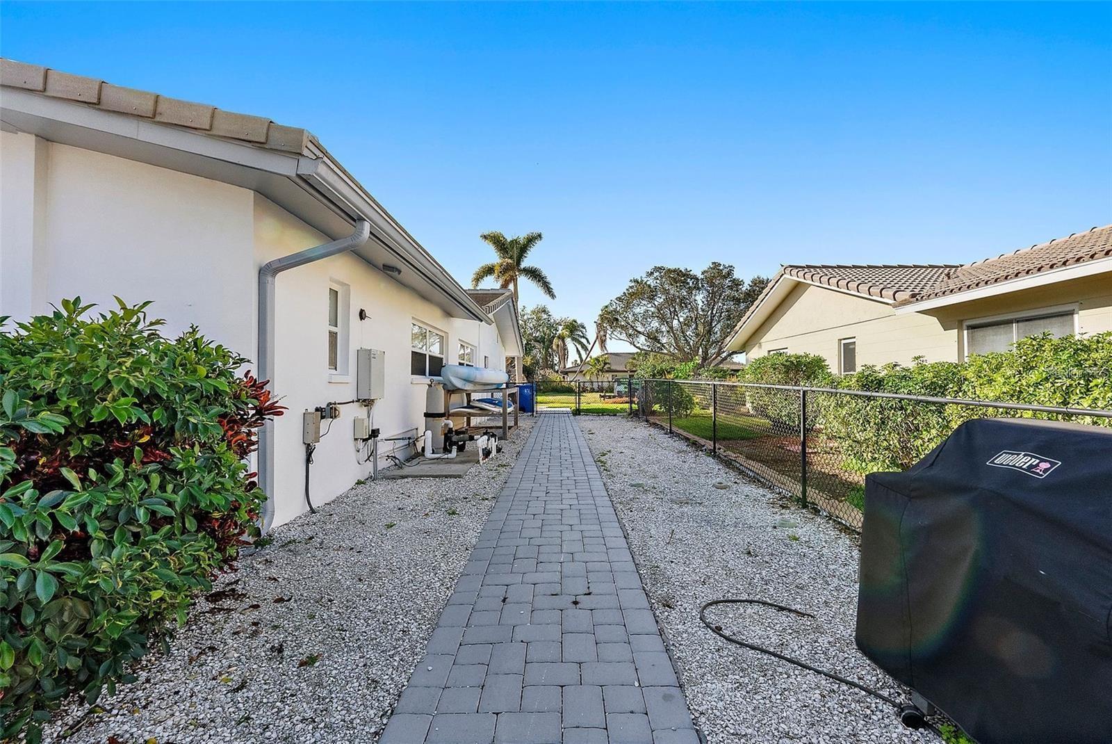 VENETIAN ISLES - Residential