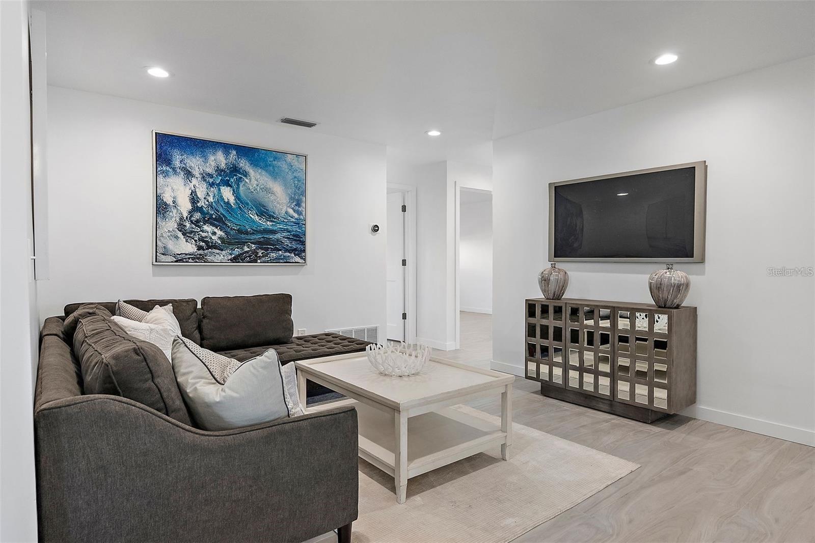 VENETIAN ISLES - Residential