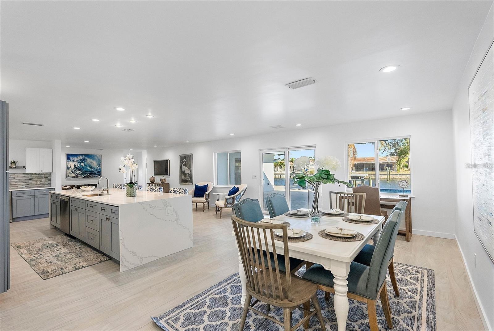 VENETIAN ISLES - Residential