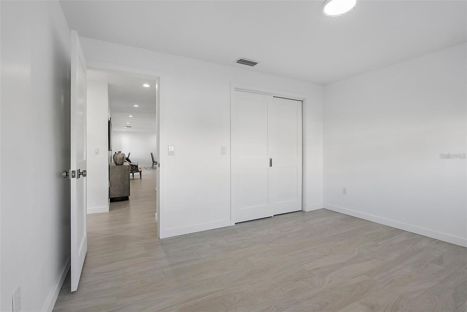 VENETIAN ISLES - Residential