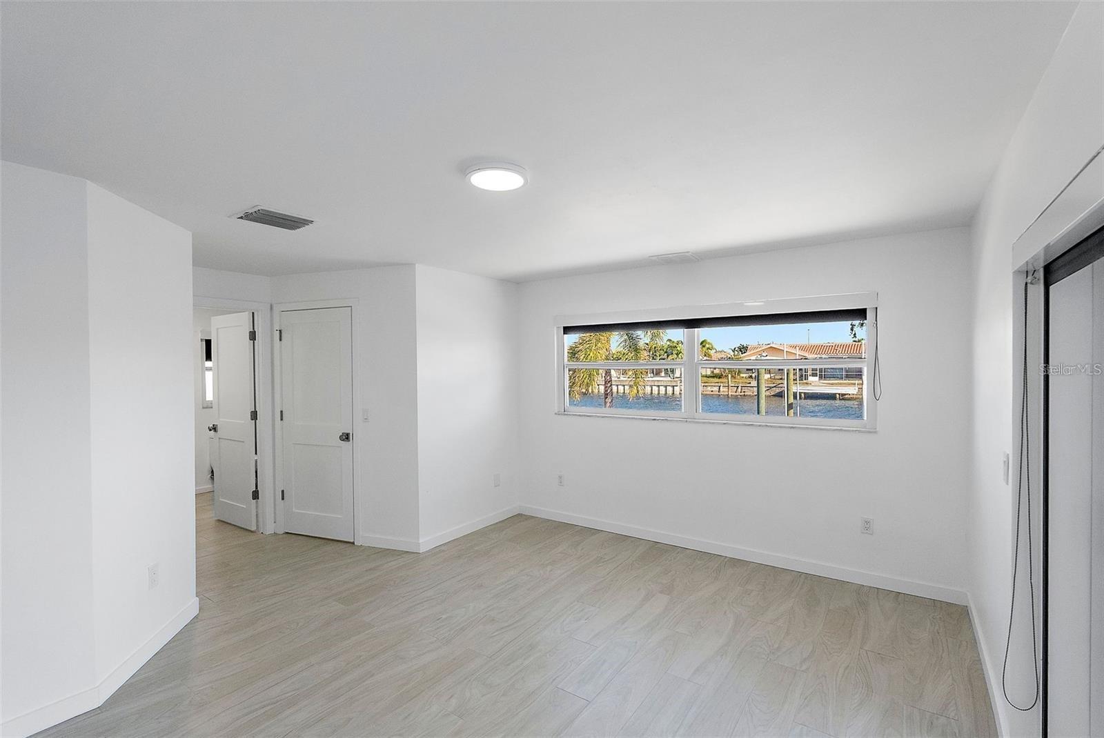 VENETIAN ISLES - Residential