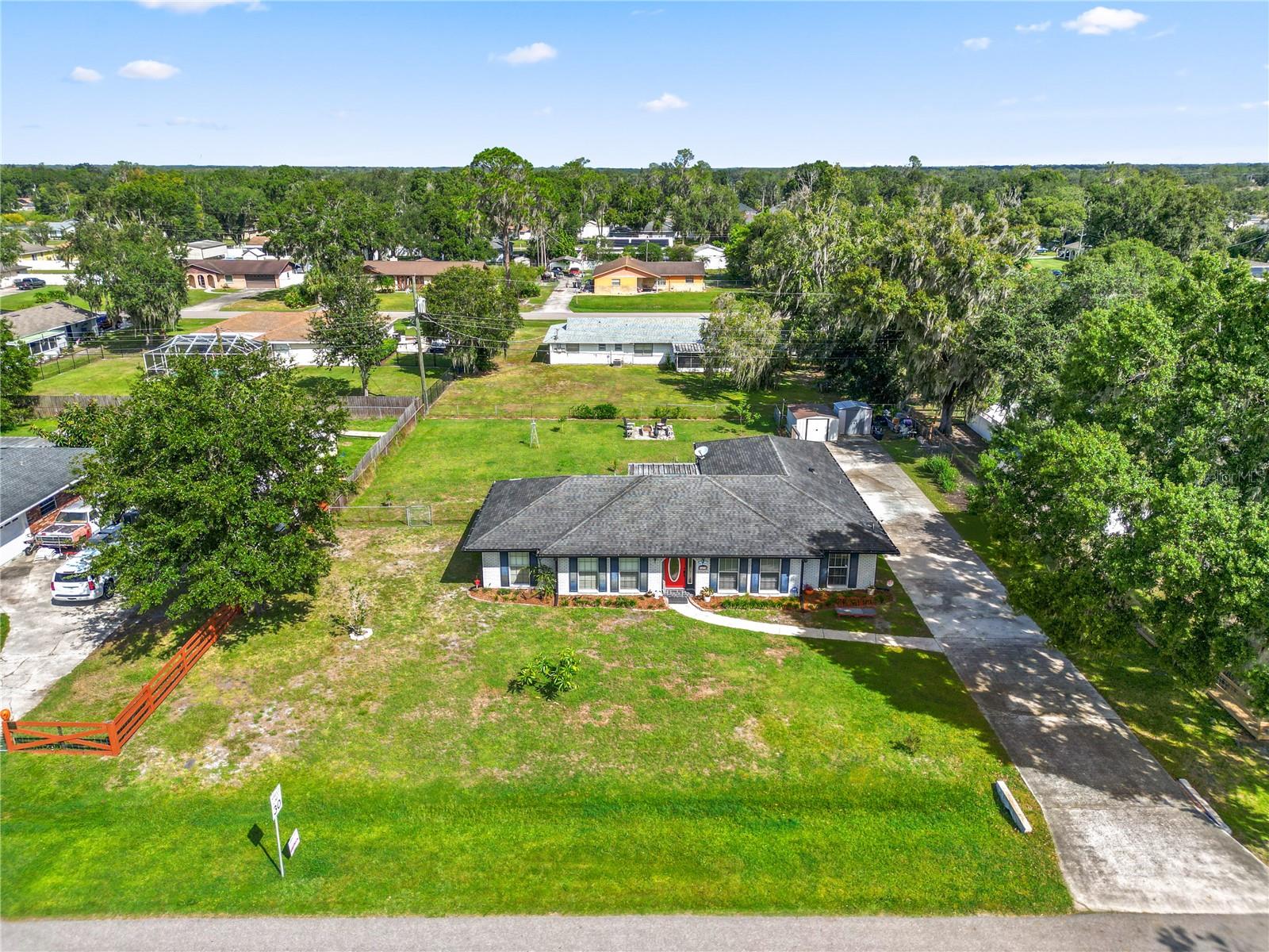 PINE LAKE - Residential