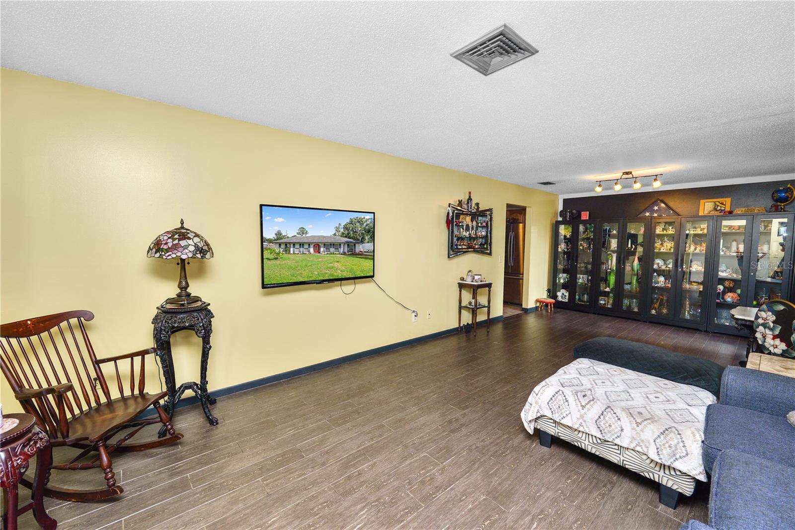 PINE LAKE - Residential