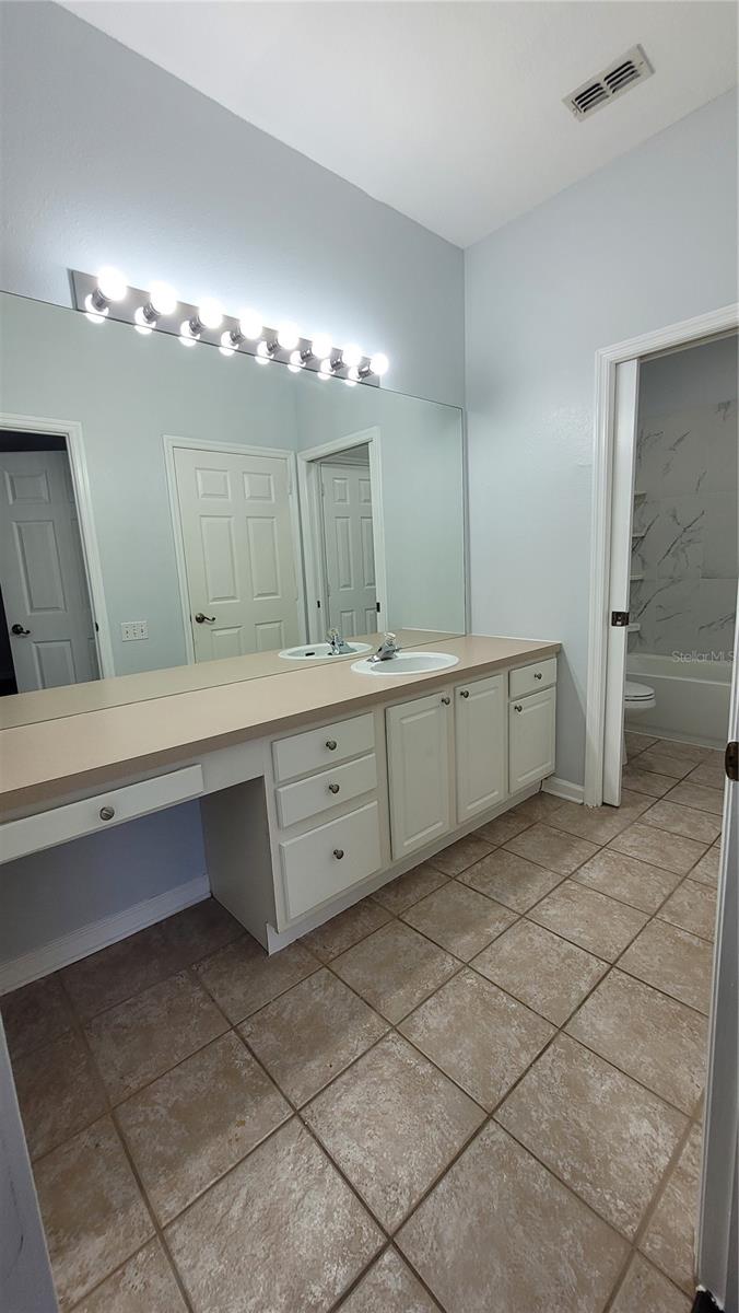 GOLFVIEW AT HUNTERS CREEK PH 01 - Residential Lease