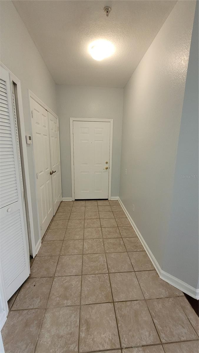 GOLFVIEW AT HUNTERS CREEK PH 01 - Residential Lease