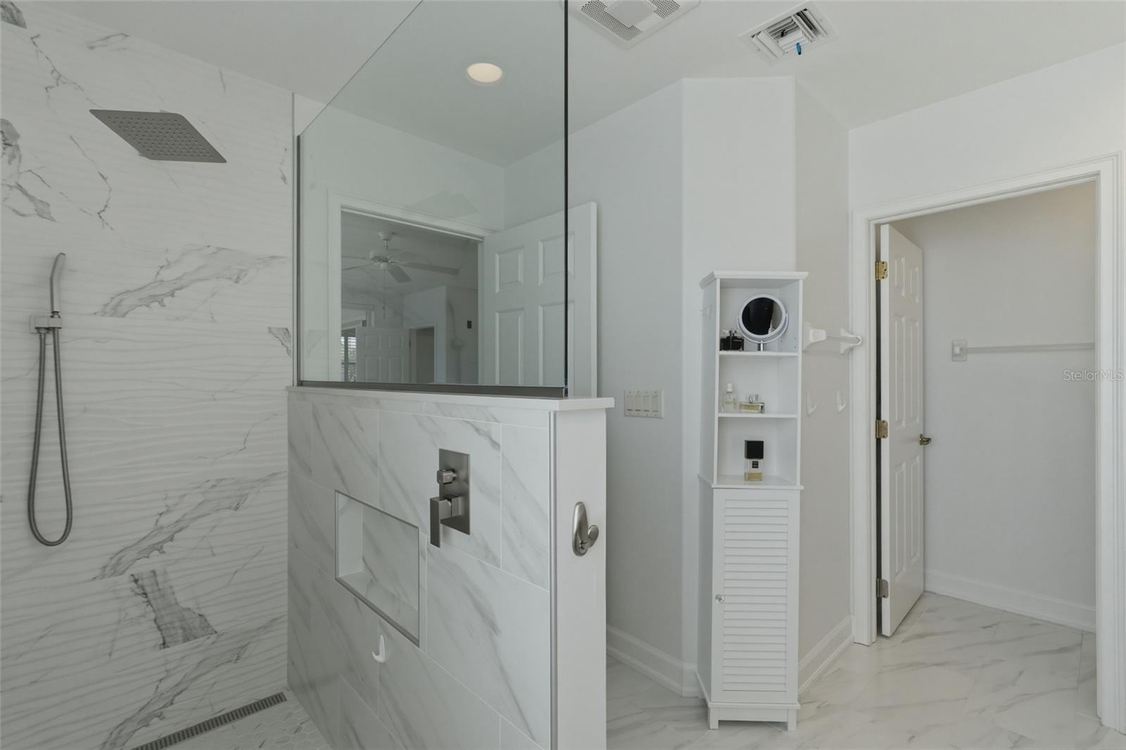 EMERALD ISLE CONDO - Residential