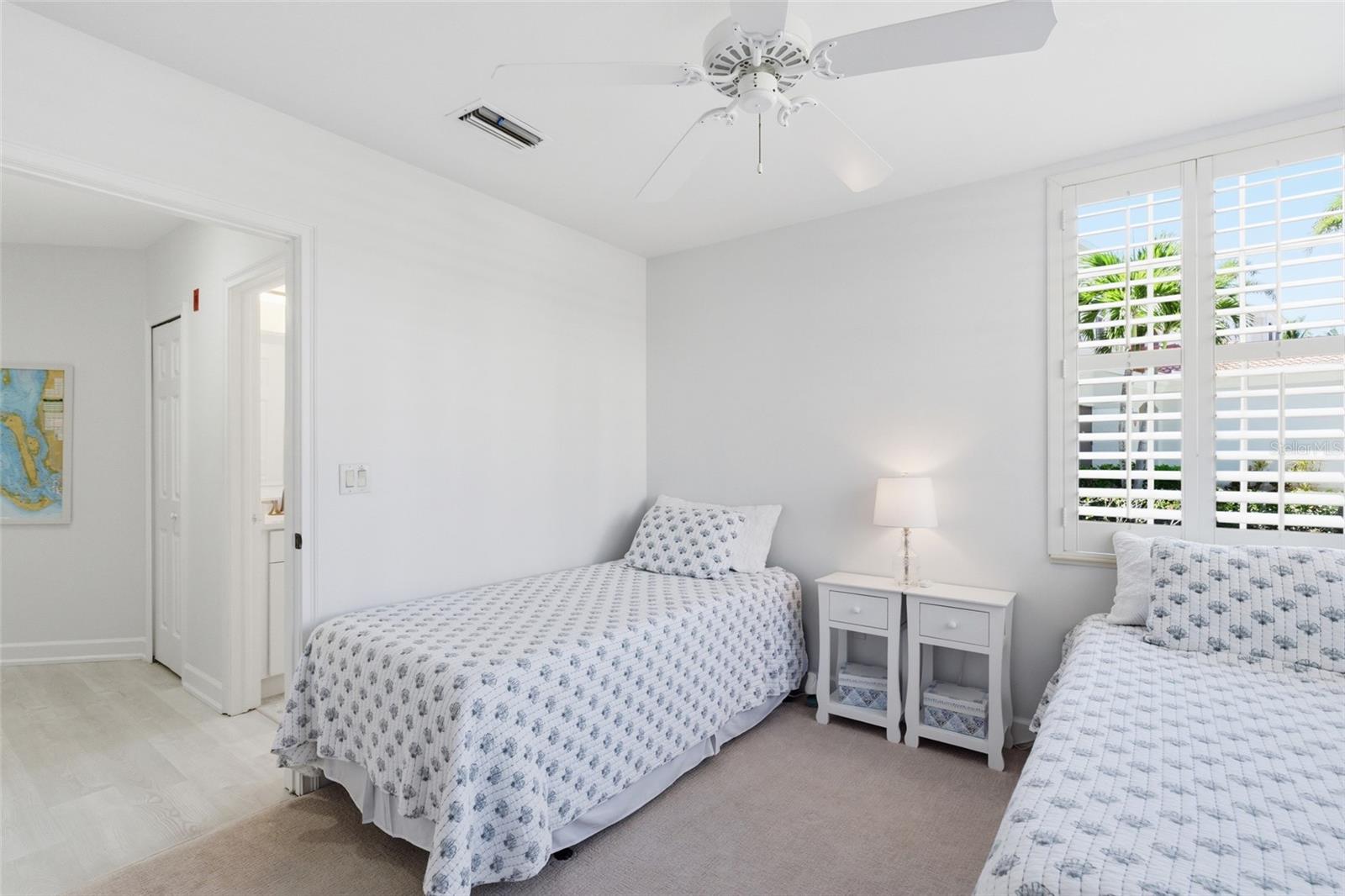 EMERALD ISLE CONDO - Residential