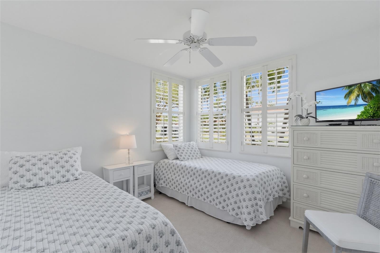 EMERALD ISLE CONDO - Residential