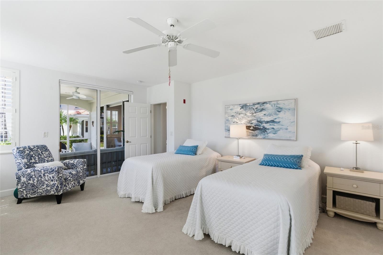 EMERALD ISLE CONDO - Residential