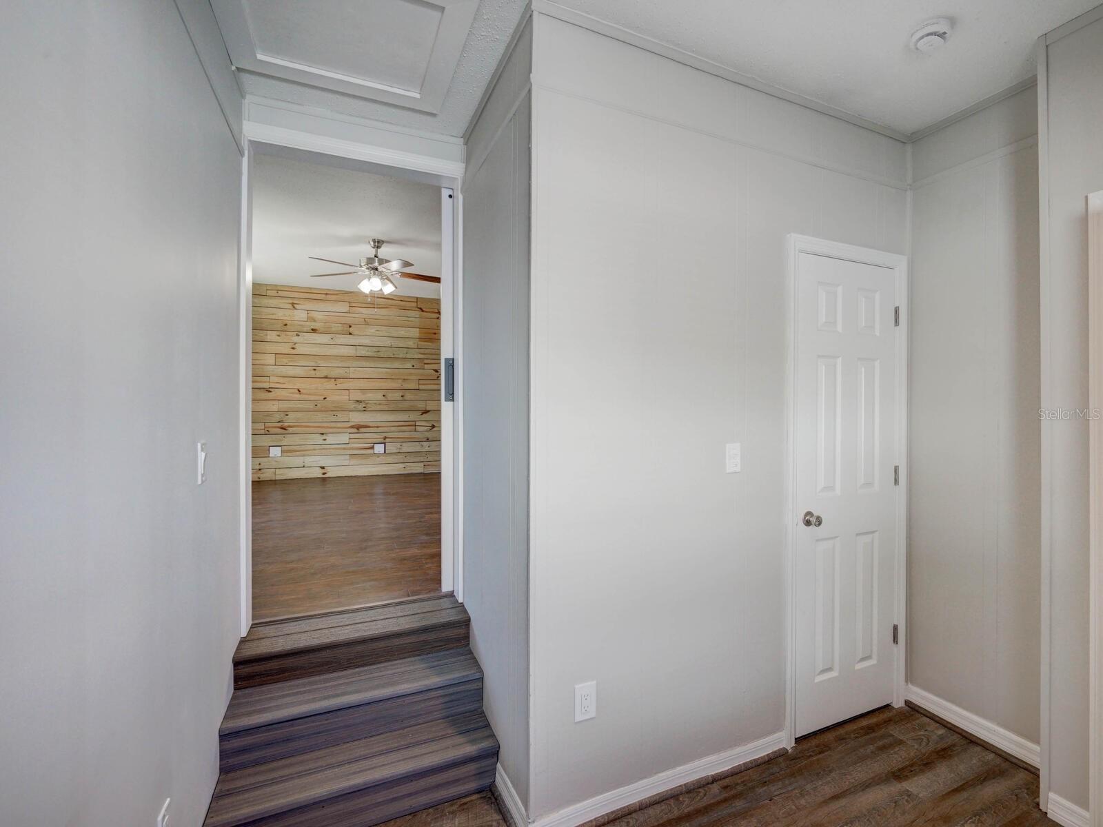 DUNEDIN ISLES COUNTRY CLUB - Residential