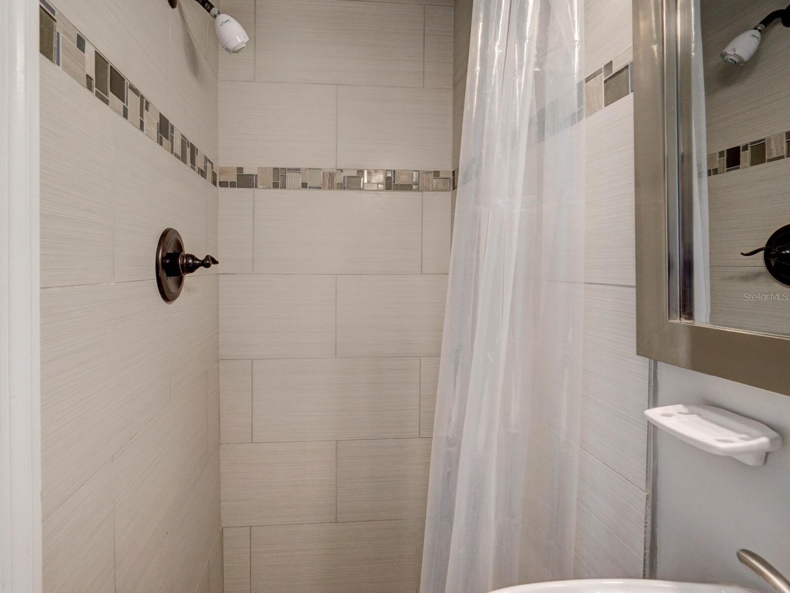 DUNEDIN ISLES COUNTRY CLUB - Residential