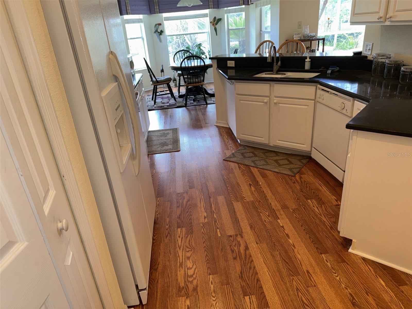 3786 AVON COURT