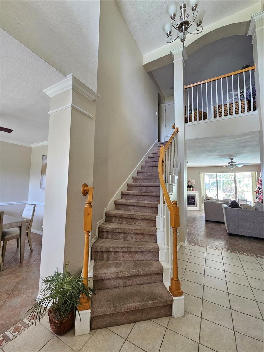 2735 SCARBOROUGH DRIVE