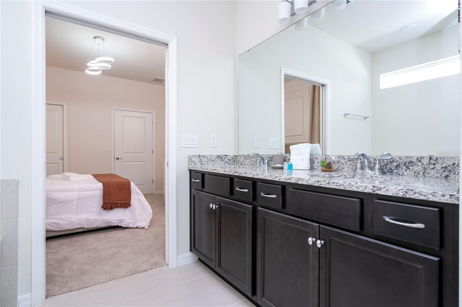 WINDSOR ISLAND RESIDENCE PH 3 - Residential