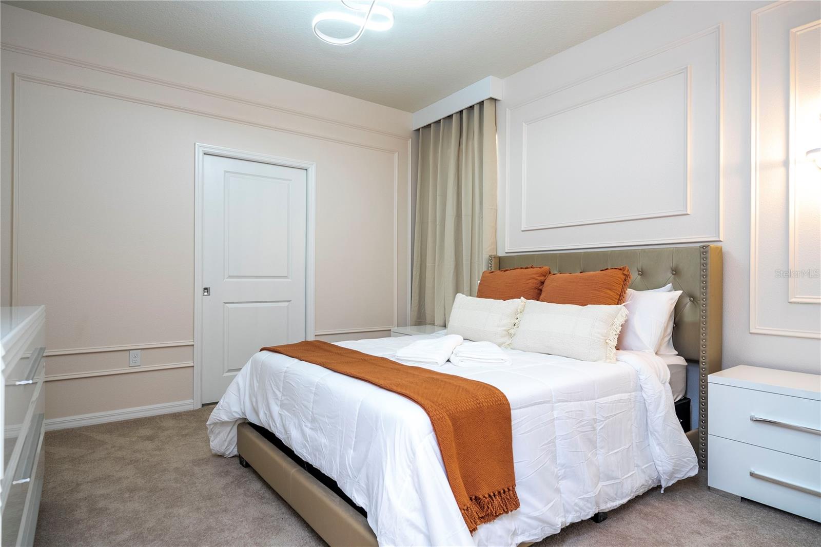 WINDSOR ISLAND RESIDENCE PH 3 - Residential