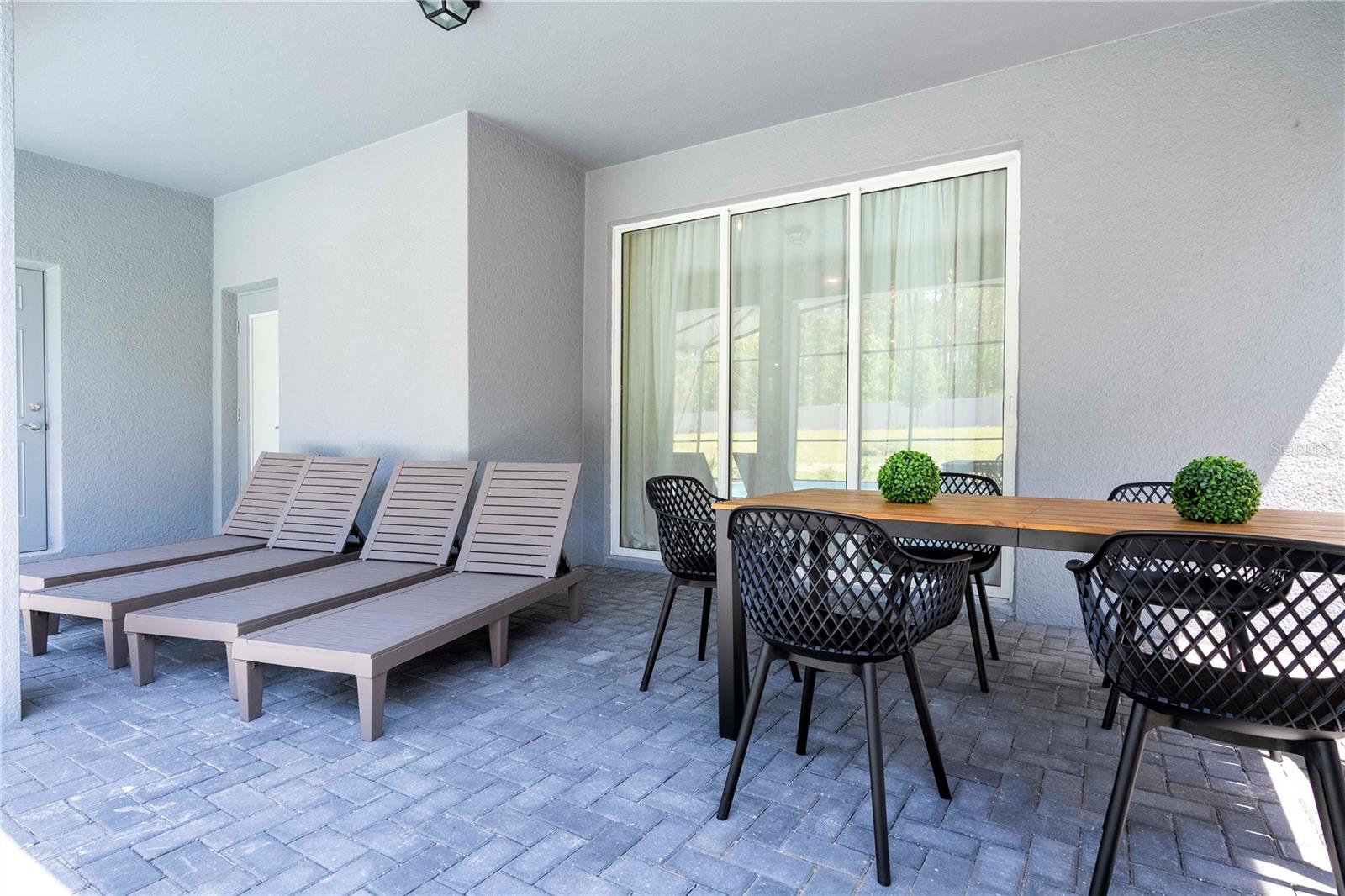 WINDSOR ISLAND RESIDENCE PH 3 - Residential