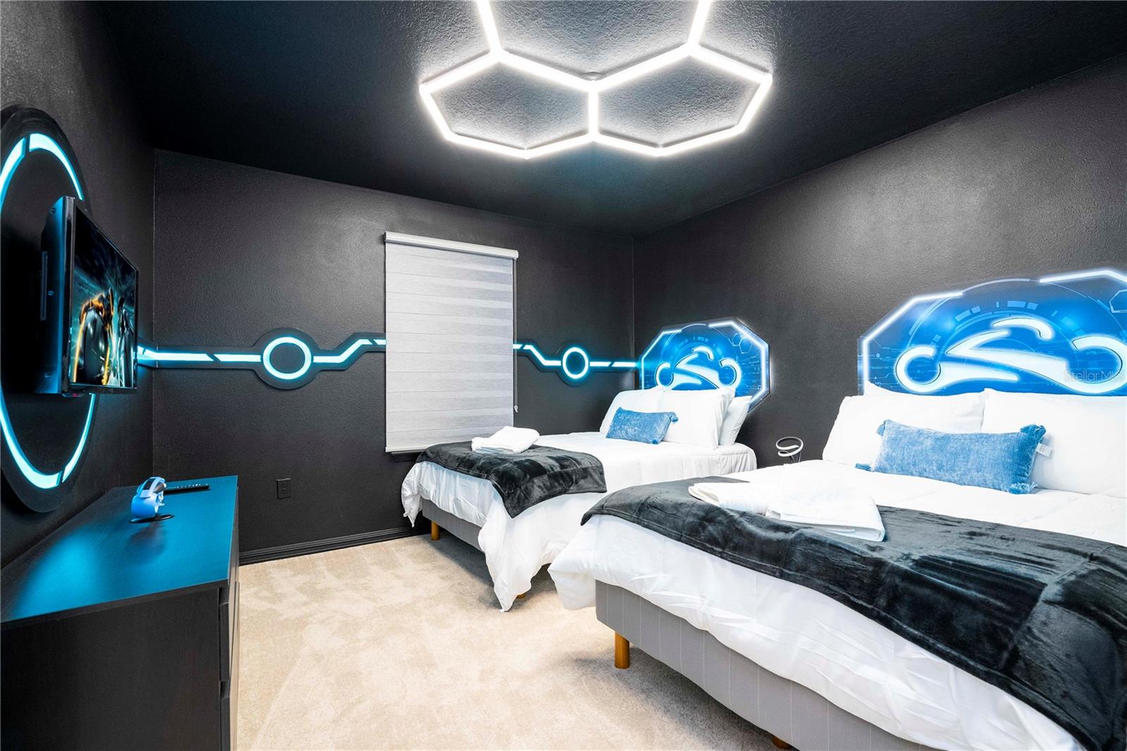 WINDSOR ISLAND RESIDENCE PH 3 - Residential