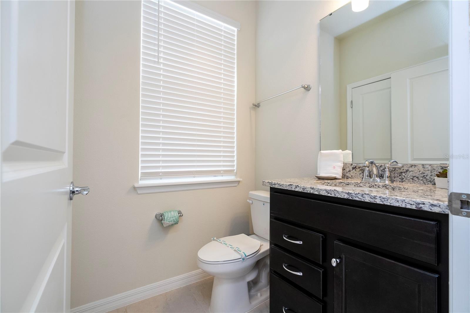 WINDSOR ISLAND RESIDENCE PH 3 - Residential