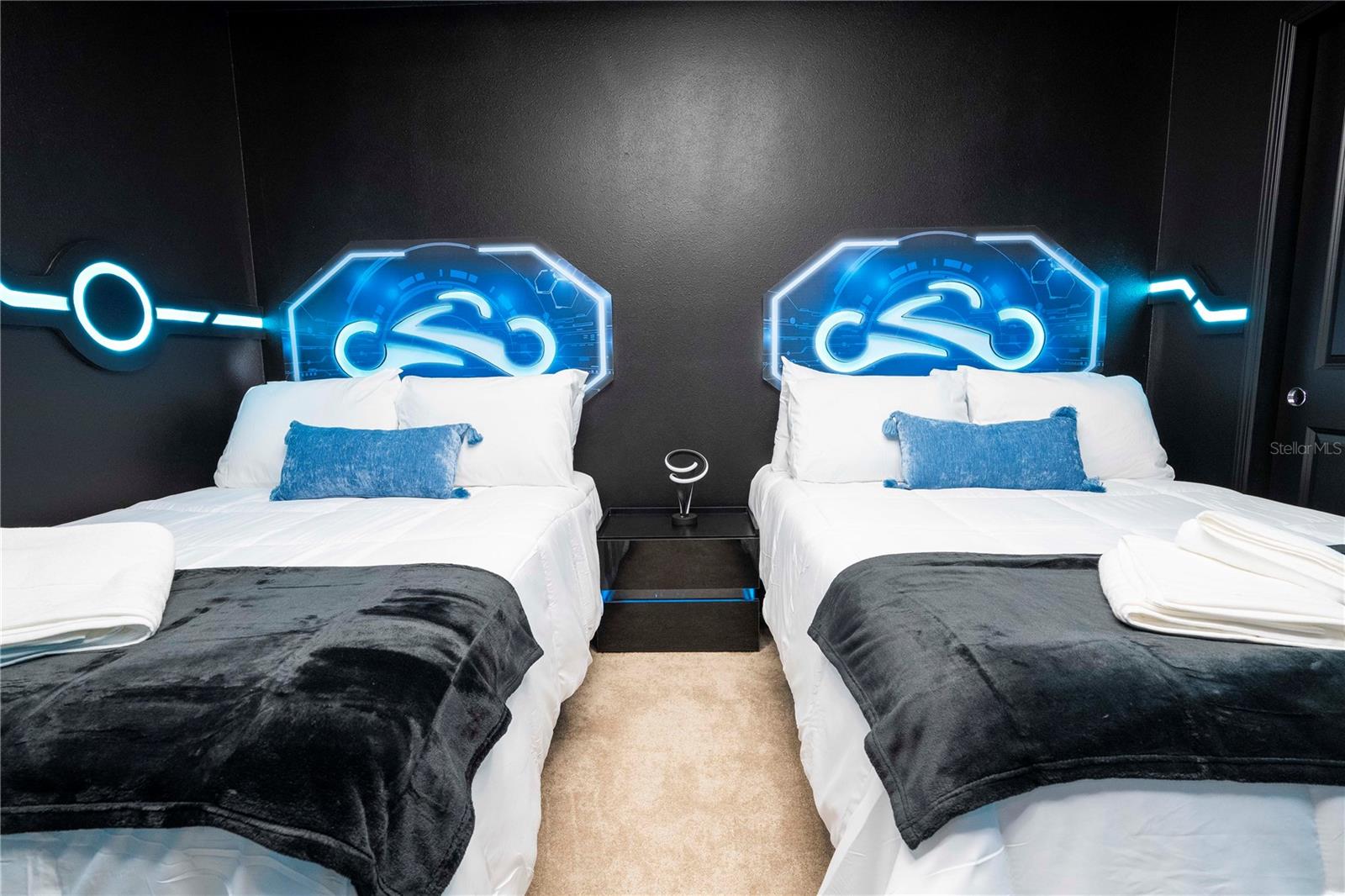 WINDSOR ISLAND RESIDENCE PH 3 - Residential