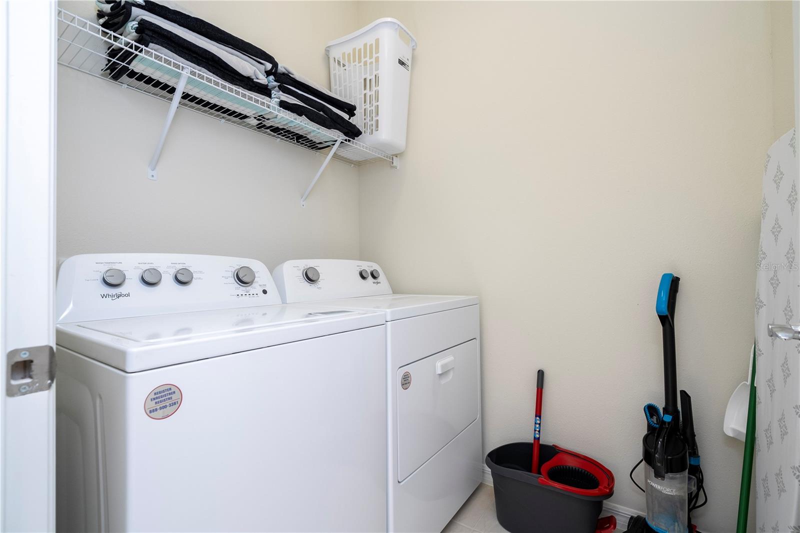 WINDSOR ISLAND RESIDENCE PH 3 - Residential