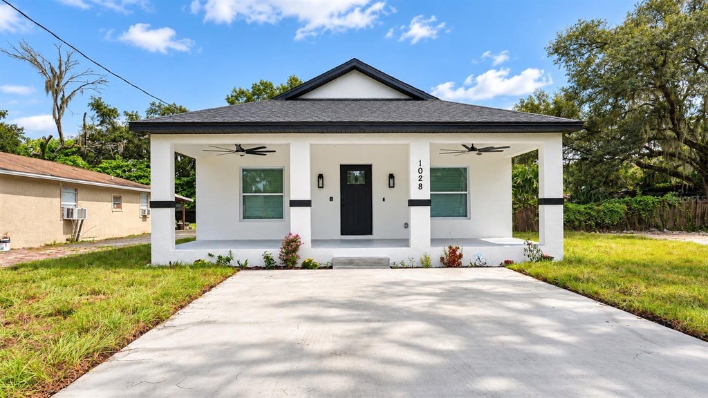 Photo of 1028 S Terry Avenue, Lakeland, FL 33815 (MLS # TB8556329)