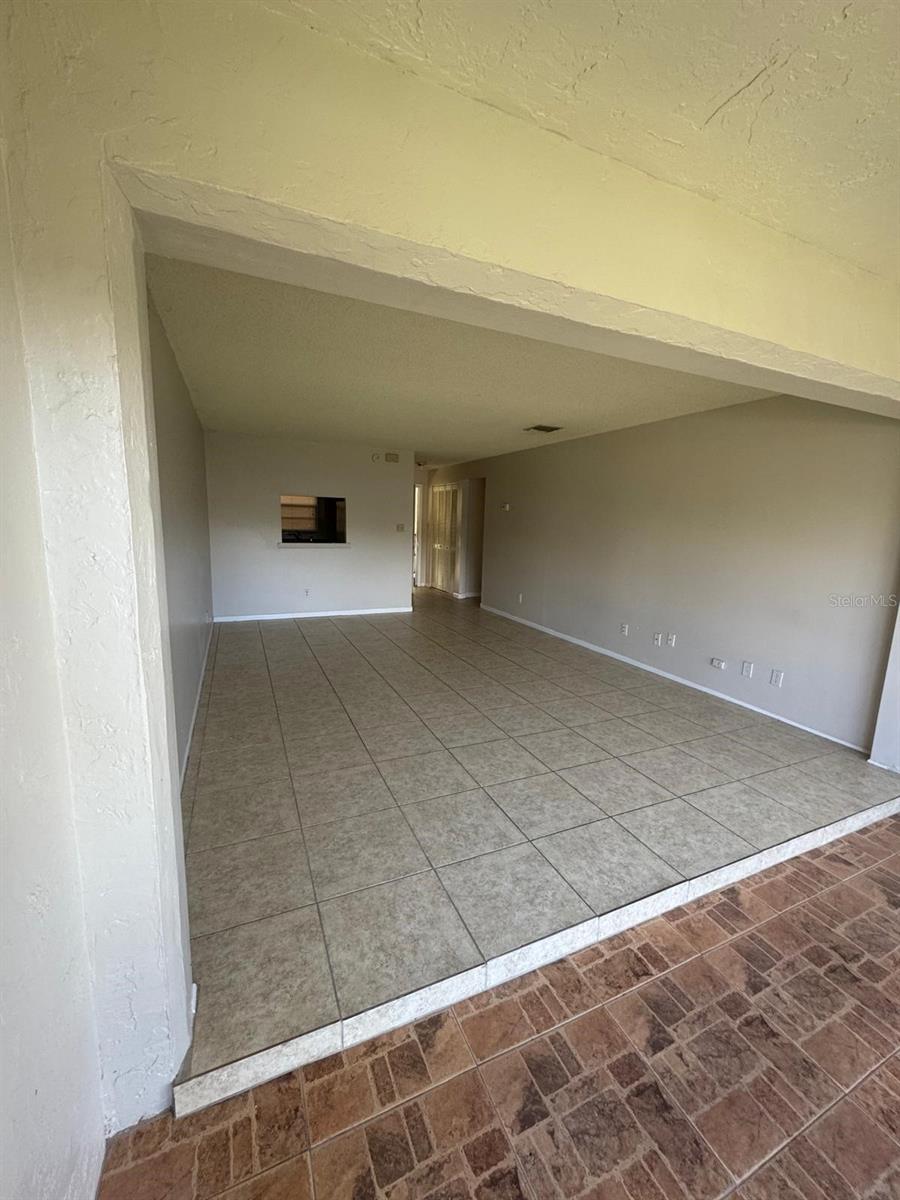 2050 OLEANDER BOULEVARD 4-203