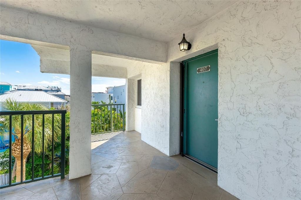 Photo of 625 Beach Road #407, Sarasota, FL 34242 (MLS # A4669406)
