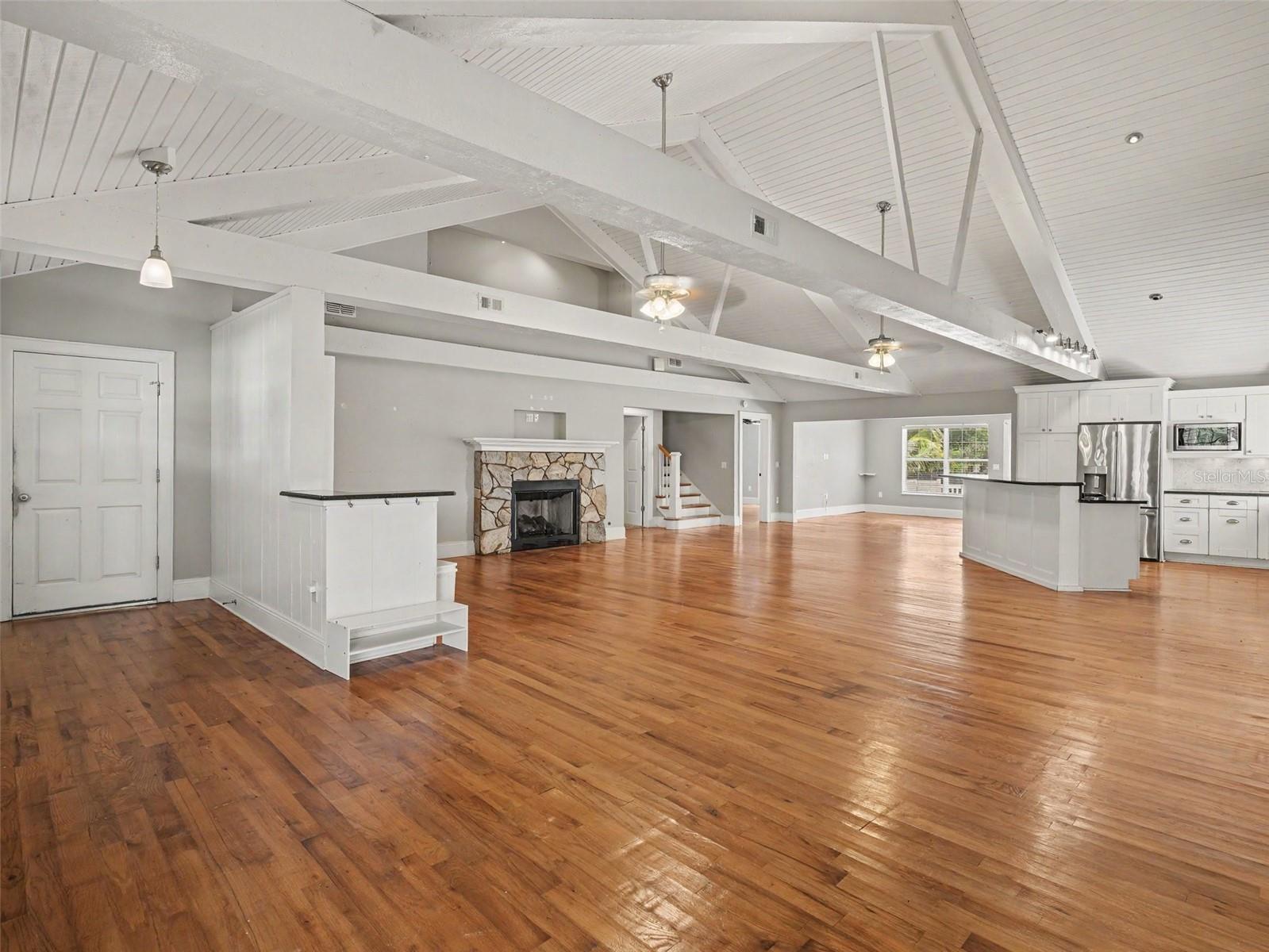 1612 20TH AVENUE W