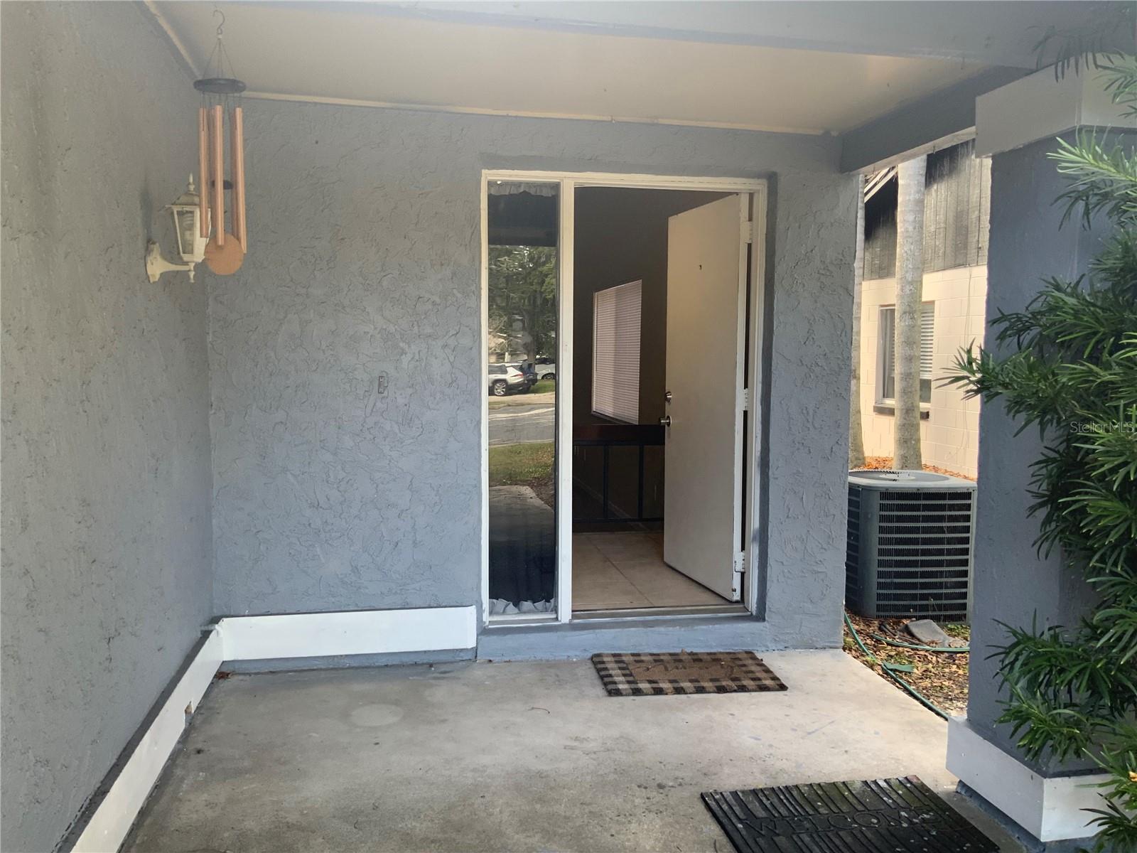 FLORIDA CENTER WINDHOVER RESIDENCE - Residential Lease