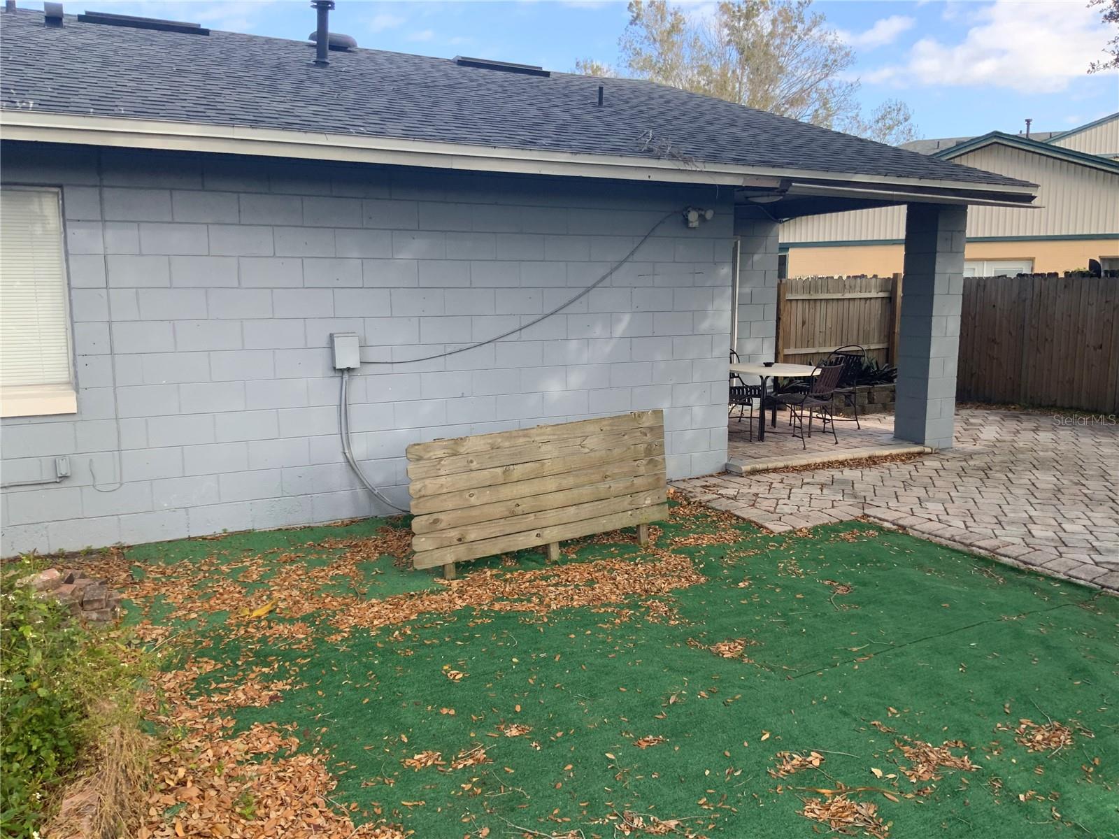 FLORIDA CENTER WINDHOVER RESIDENCE - Residential Lease