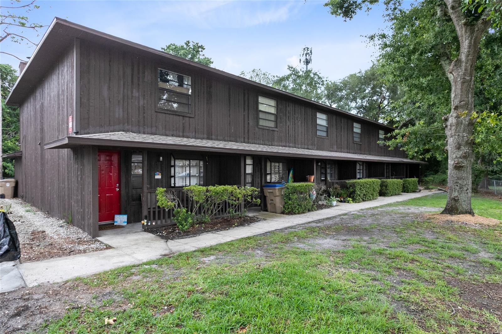 One or more photo(s) has been virtually staged. Townhouse For Rent - 2BR/1.5BA Move-in Ready! Call Yadira for rental terms and schedule a showing.
Move-in Special: Free 1/2 Month Rent, waived Processing Fee and $250 Security Deposit based on approval
This townhouse with 2 bedrooms and 1 1/2 bathrooms in the heart of the Buena Ventura Lakes features a full kitchen with clean crisp cabinets, appliances that include refrigerator, exhaust hood, and stove. This unit is equipped with central A/C, a walk-in laundry room with washer and dryer hookup and screened in back porch. There is assigned parking on property.
Conveniently located close to schools such as Ventura Elementary School, Parkway Middle School, and Tohopekaliga High School. Short distance to Publix & Walmart. Walking distance to a community park and Lynx bus stops. There is easy access from the property to main roads like SR-417 Greenway, Boggy Creek Rd., Osceola Parkway and Florida's Turnpike. Also close to the Orlando International Airport and the growing Lake Nona area.
All of our leases are for twelve (12) months. Applicants must have an average household monthly income of at least three (3) times the amount of rent. All applicants 18 and over must each submit an application, upload copies of Identification and Proof of Income (current last three months of paystubs) to process your application. Pet-friendly to include small non-aggressive breeds. Pet Application Fee $350.00 each pet and Pet Rent of $20.00 monthly each pet.
Rental Terms
- Application Fee: $29.99 each adult 18 and over (non refundable and applicable after pre-approval)
- Security Deposit: starting at $250.00 (due 48 hours after approval)
- Rent: $1,615.00 (first month's rent is due 48 hours after approval)
- Technology Access Monthly Fee: $9.95
- Renters Insurance Required
