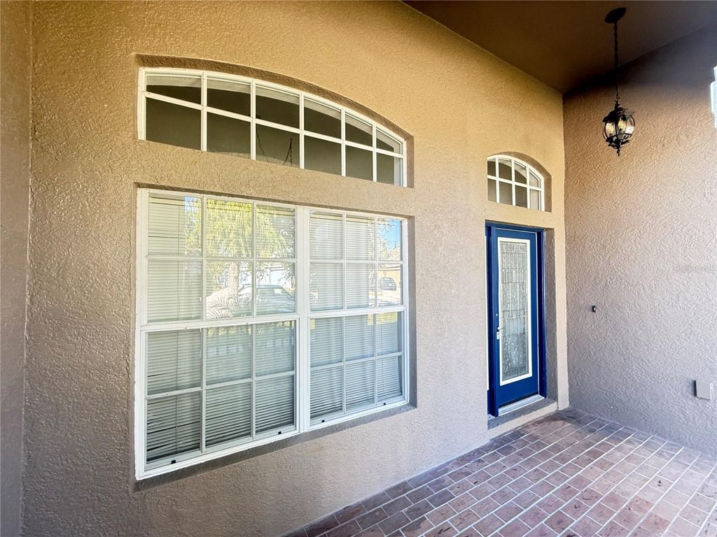 Photo of 6817 Cromwell Garden Drive, Apollo Beach, FL 33572 (MLS # S5140757)