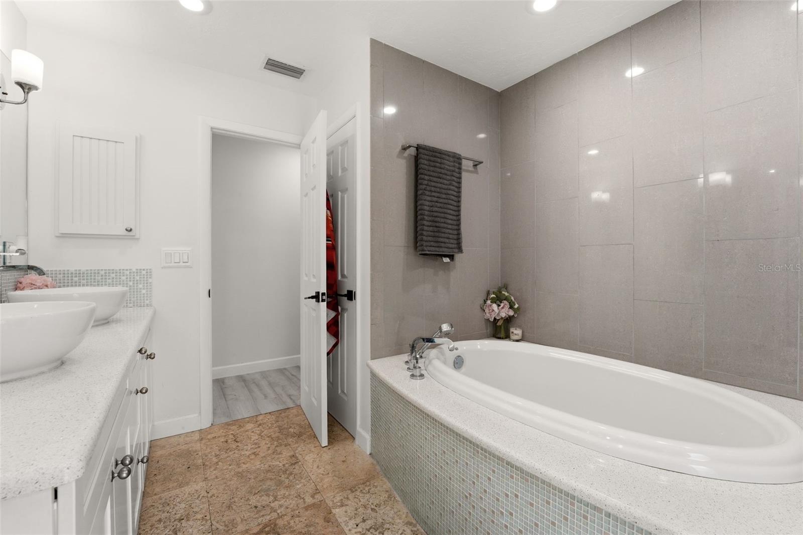SIESTAS BAYSIDE - Residential