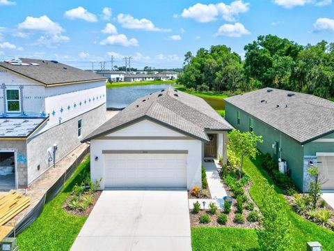 A home in PARRISH