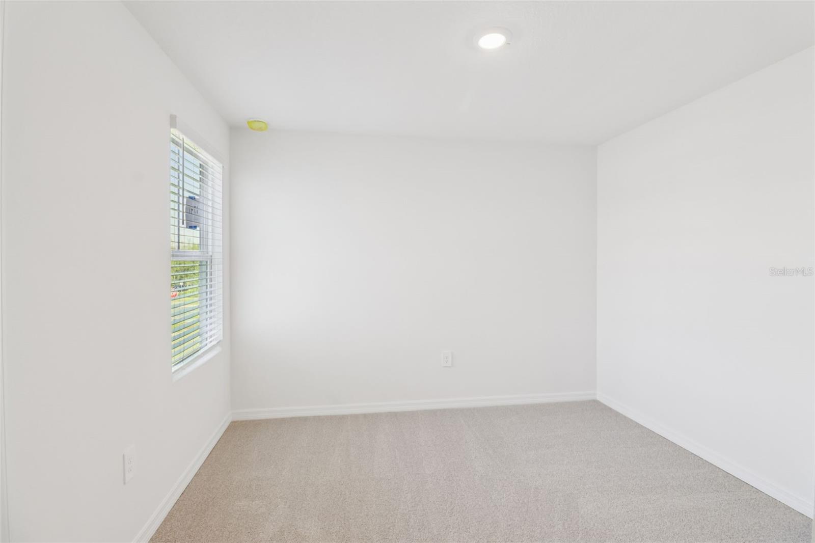 THE RESERVE AT HAMMOCK OAKS - Residential