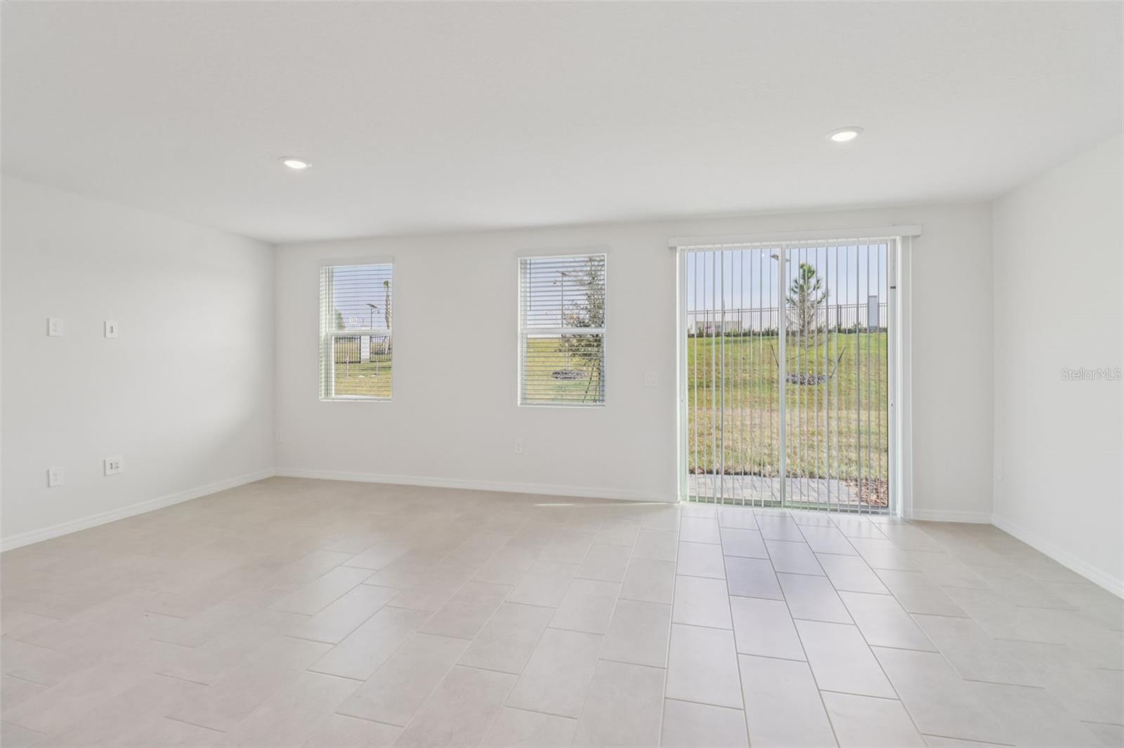 THE RESERVE AT HAMMOCK OAKS - Residential