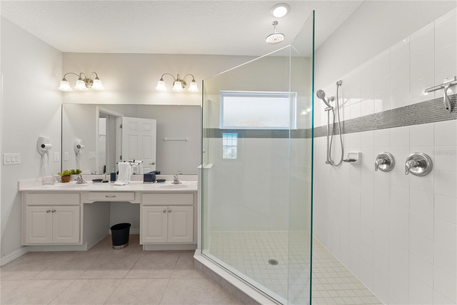 VERANDA PALMS PH 2A - Residential