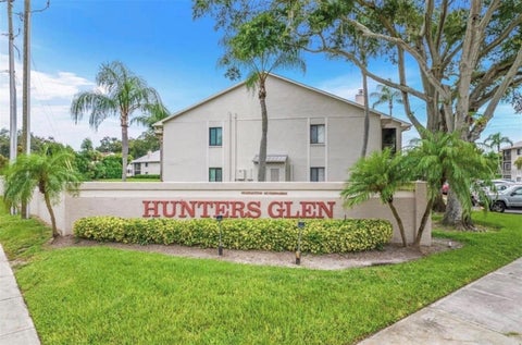 Property photo of 2067 Hunters Glen Drive 312, Dunedin, FL 34698