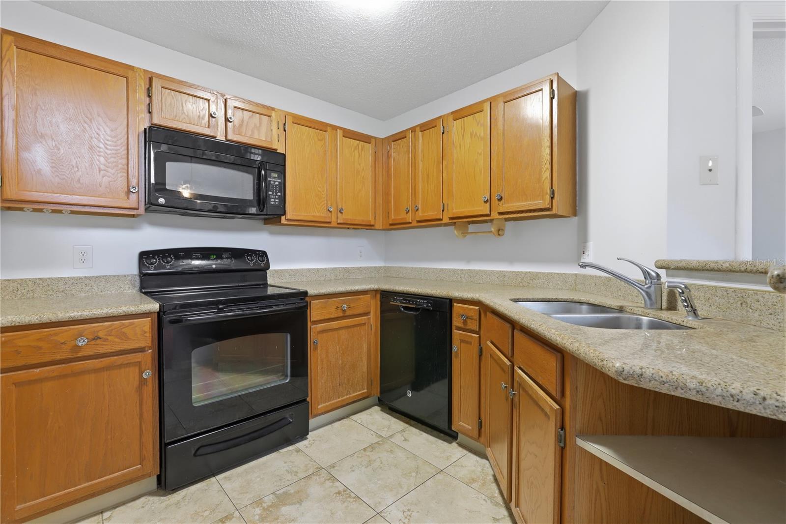 HIDDEN VILLAGE CONDO - Residential