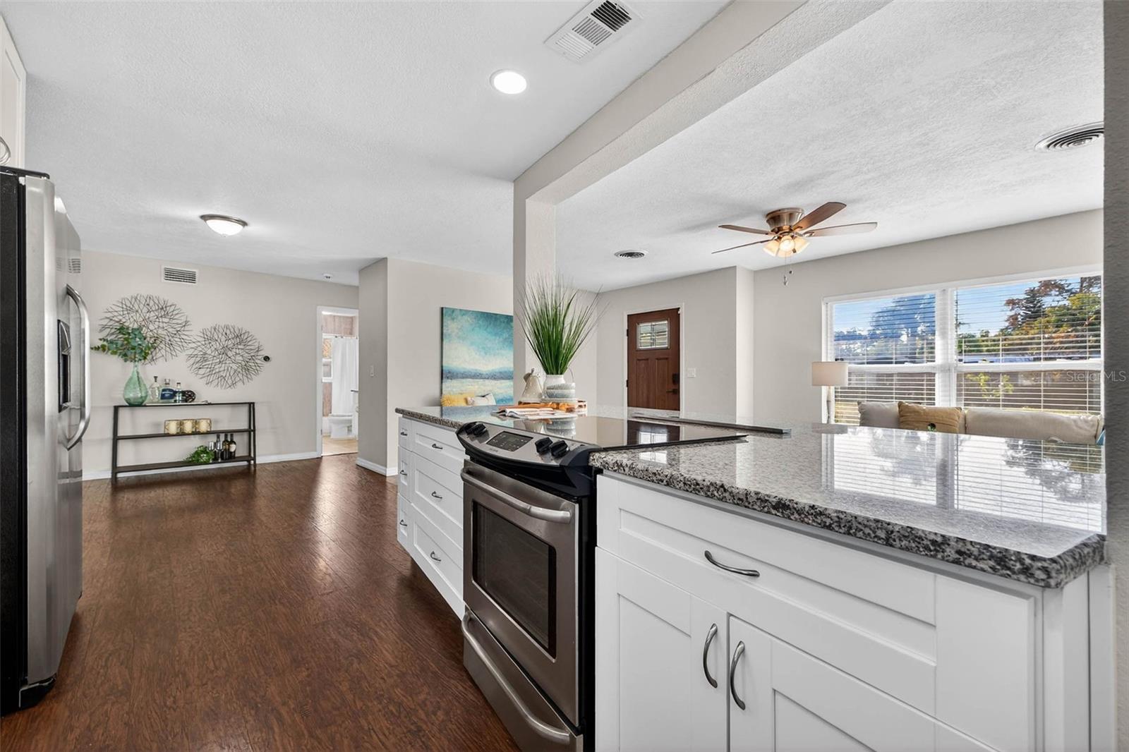 OAK LAKE ESTATES - Residential