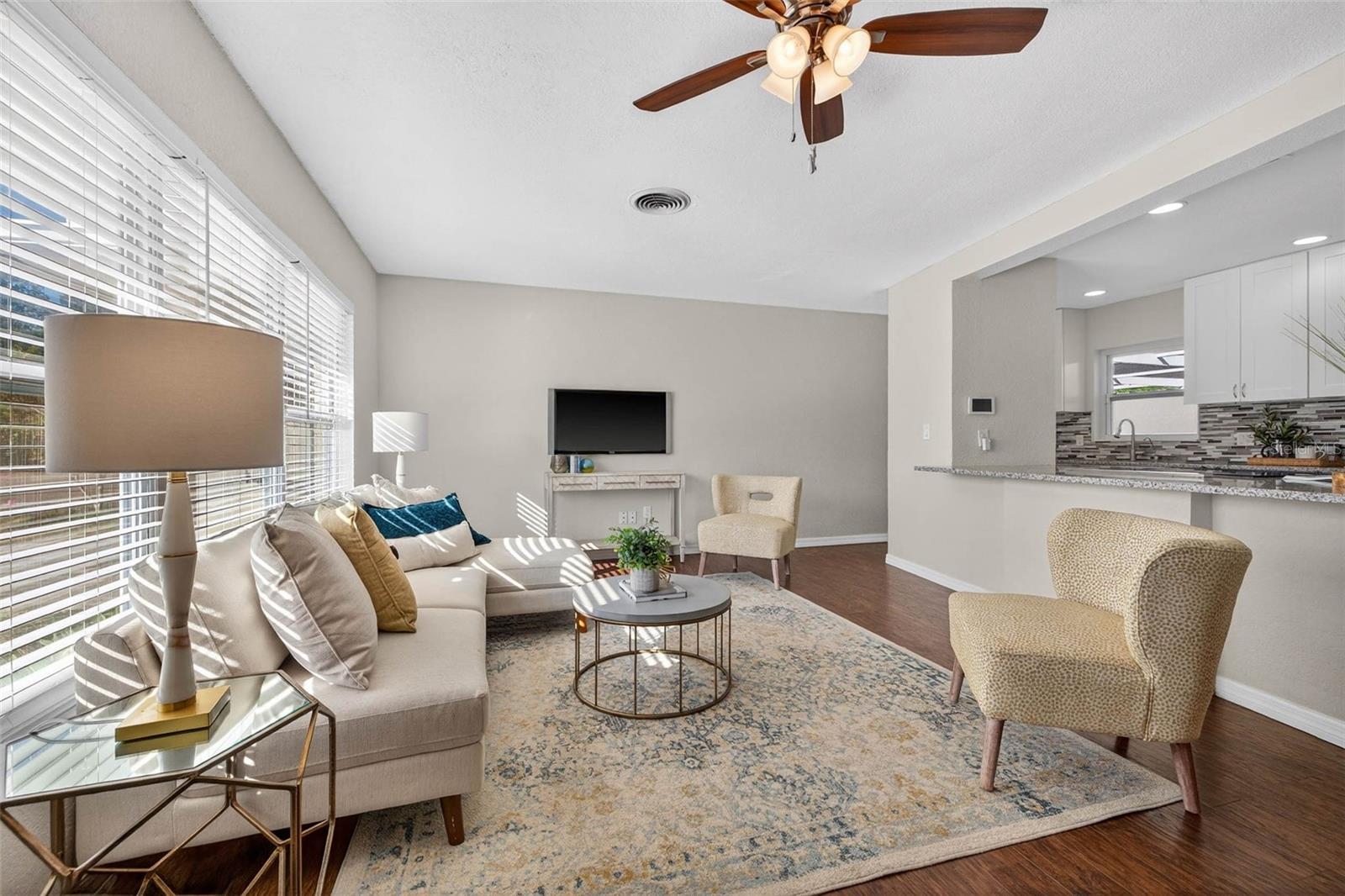 OAK LAKE ESTATES - Residential