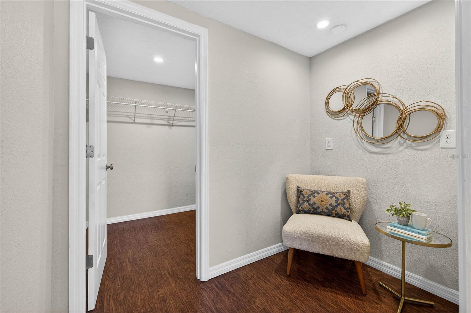 OAK LAKE ESTATES - Residential