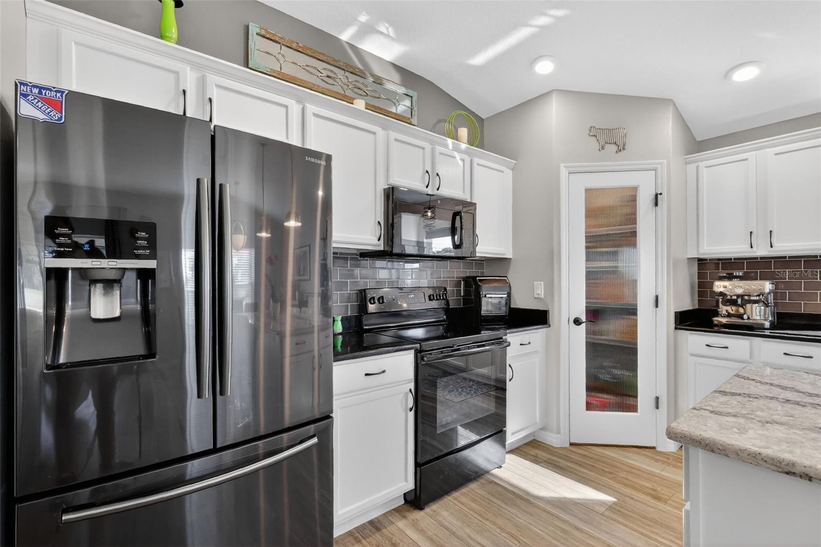 ARLINGTON RIDGE - Residential