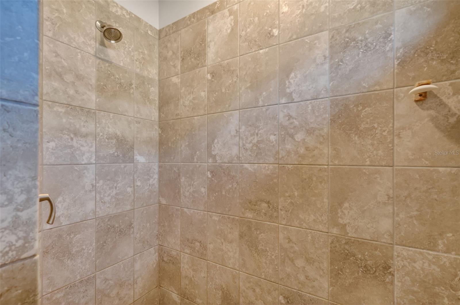 ARLINGTON RIDGE - Residential