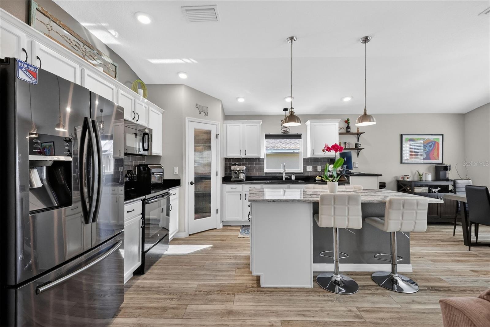 ARLINGTON RIDGE - Residential