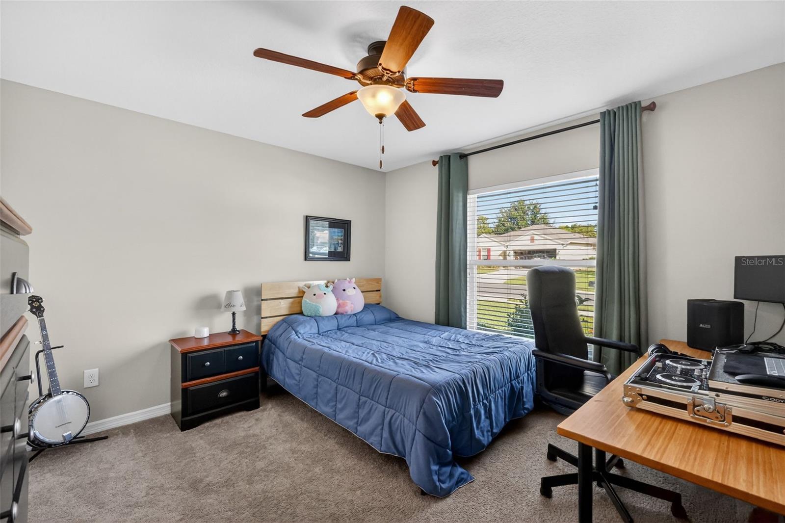 ARLINGTON RIDGE - Residential