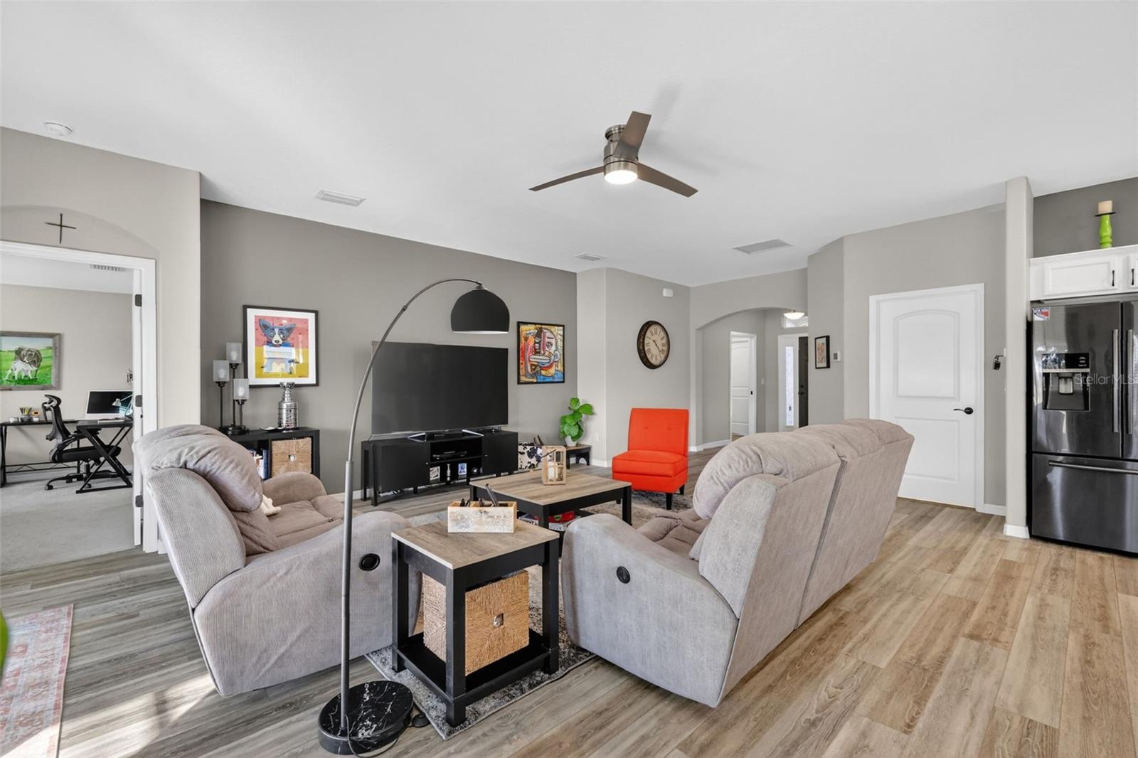 ARLINGTON RIDGE - Residential